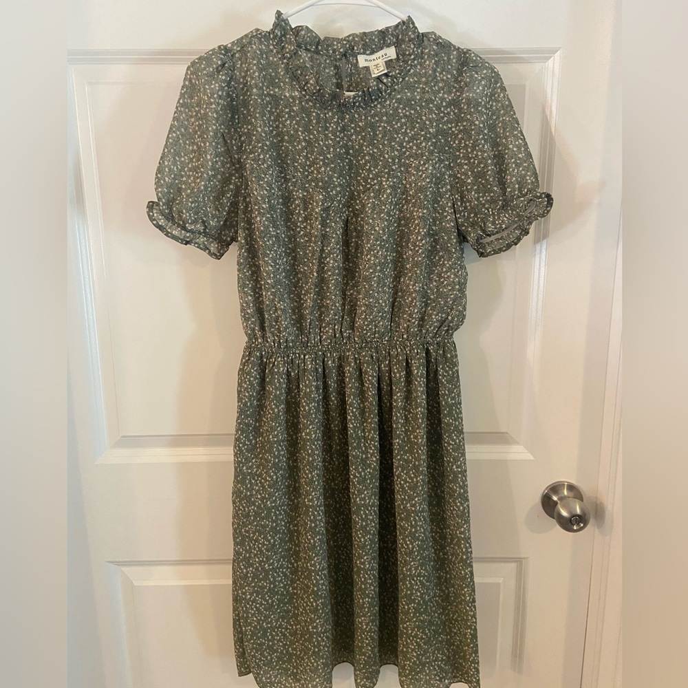 Large Monteau green floral dress